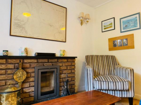 Maypole Cottages No 10 Broad Street Padstow